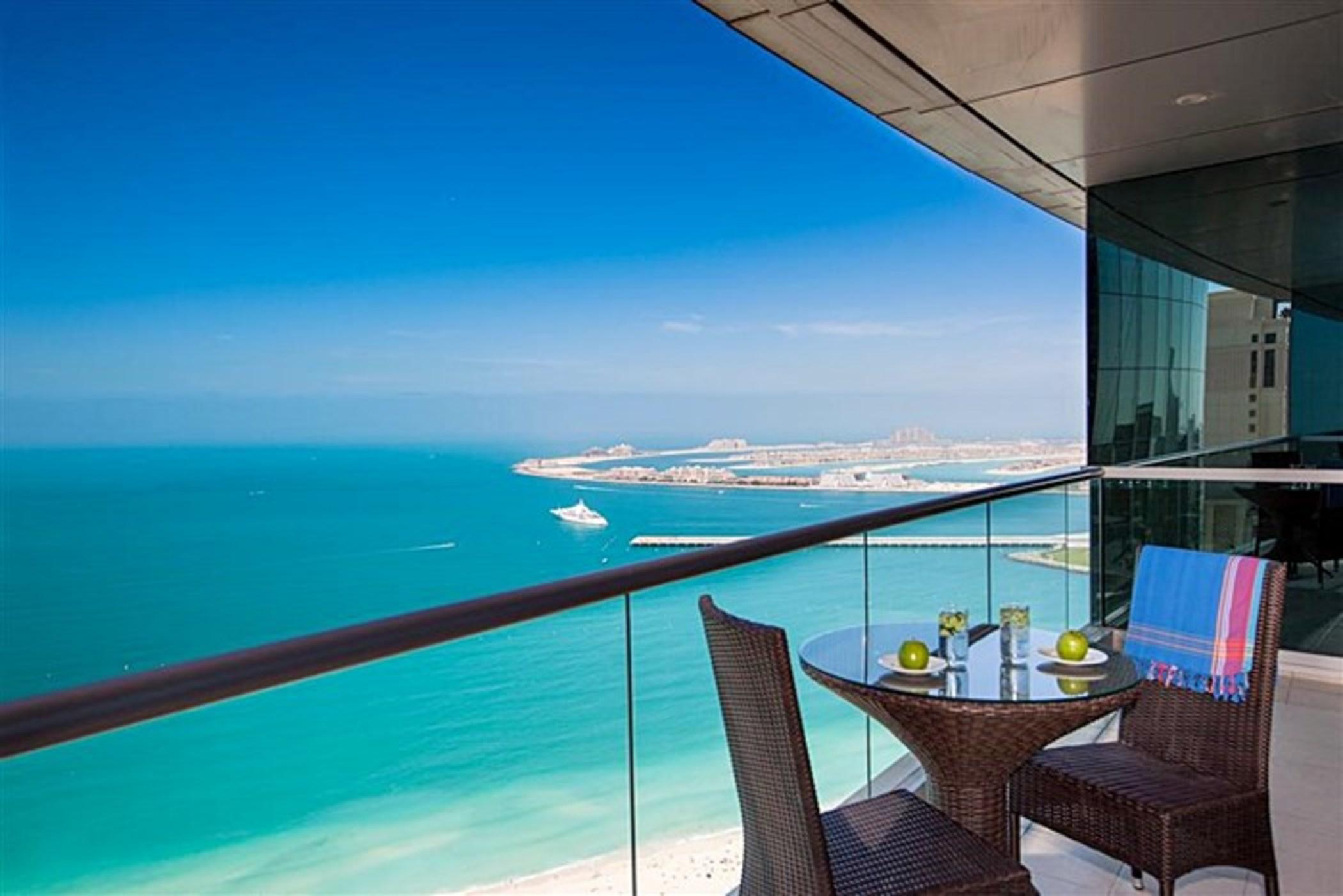 Blue Beach Tower The Walk Jbr Dubai Exterior photo